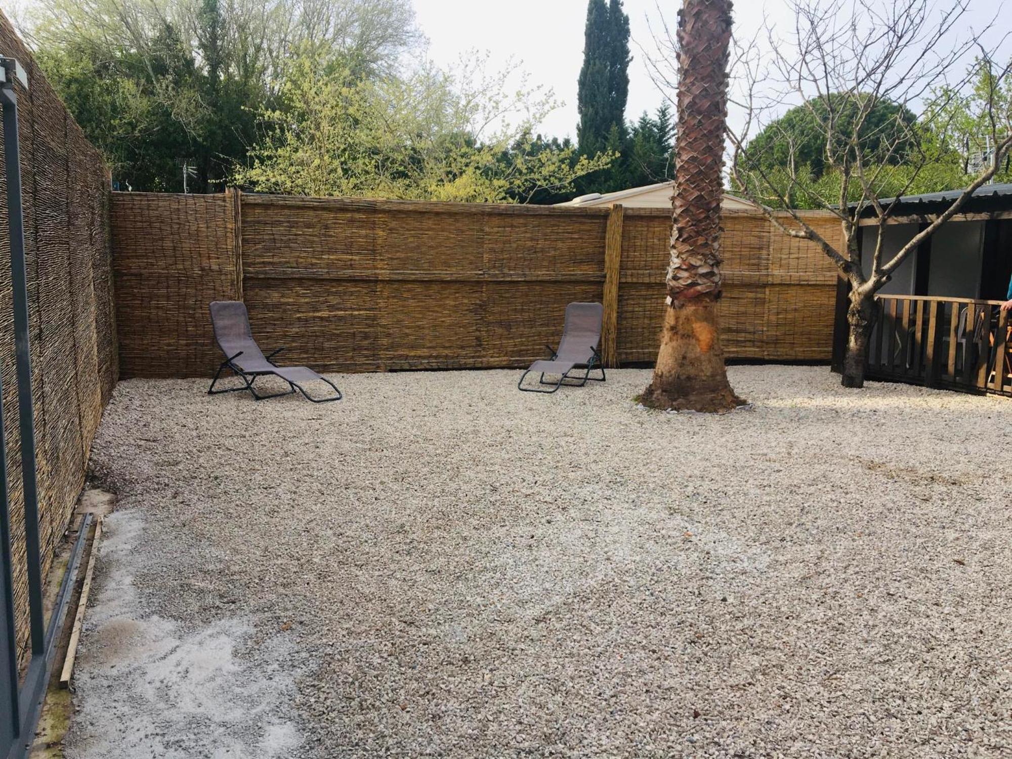Mobil-Home Avec Grand Jardin Sérignan Exterior photo